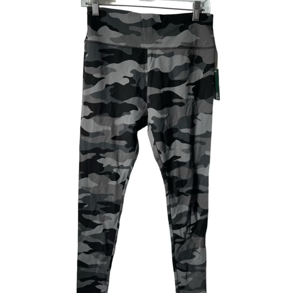Wild fable, yoga pants. Ladies size M. New